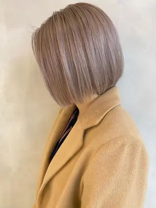 ショート カラー 艶ハイトーンブリーチ 🌈小林侑雅のヘアスタイル