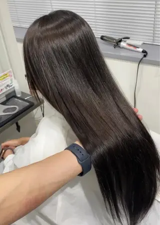 ロング カットモデル/ 透明感ヘア/成瀬裕介のヘアスタイル