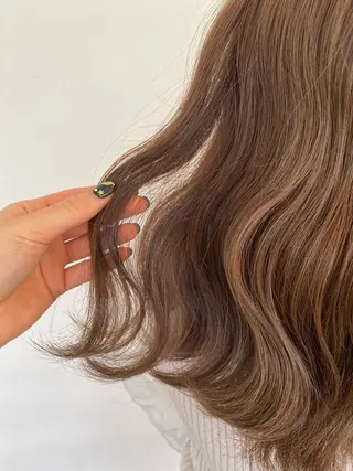 セミロング the BRIDGE 加藤みのりのヘアスタイル