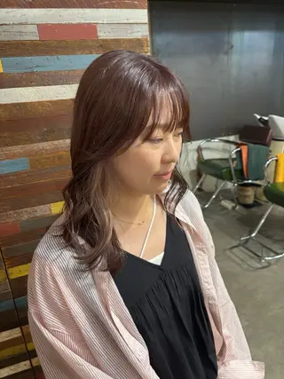 ミディアム カラー 吉祥寺／ミディアム レイヤーカサイリリコのヘアスタイル