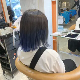 セミロング カラー 柔らかオリーブカラー 透明感カラー古澤羅威のヘアスタイル