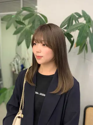 ミディアム shes茶屋町アリサ 🎀顔周り×韓国風のヘアスタイル