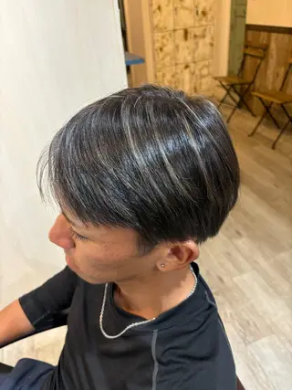 カラー メンズ カミタニ リオのヘアスタイル