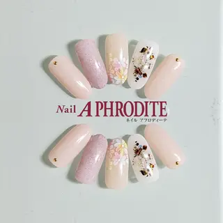ネイル Nail  Aphroditeのネイルデザイン