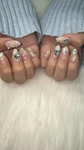 アイブロウ 黒川 実祐のネイルデザイン