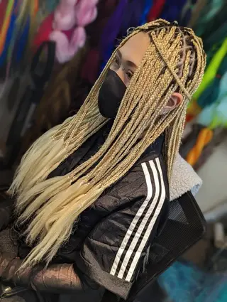 ロング ヘアアレンジ scamp ★のヘアスタイル