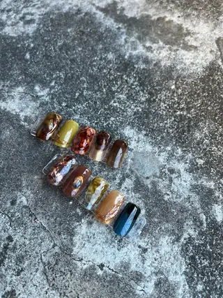 ネイル LOOPER所属・mzh ...のネイルデザイン