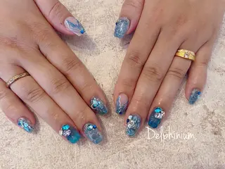 ネイル 岡本 友恵のネイルデザイン