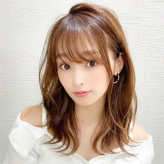 セミロング カラー モテ髪×トレンド💕 小顔レイヤー 金井のヘアスタイル