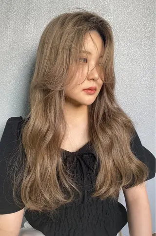 ロング 赤味消しcolor 🌿🤍Ayaのヘアスタイル