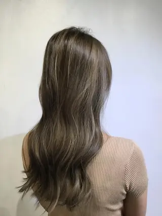 ロング カラー yuri🌼 NUMBER 天王寺のヘアスタイル