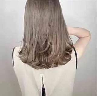 ミディアム カラー _WHITE並木店所属・林 慶大郎のヘアスタイル