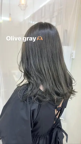 セミロング カラー エクステ ハイトーン 💭黒崎ハルカのヘアスタイル