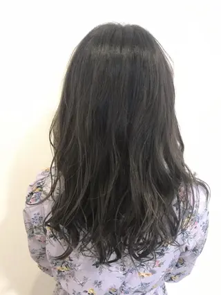 ロング 伊藤 康乃のヘアスタイル