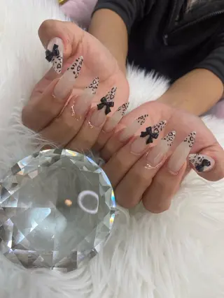 ネイル NAILSALON LUNON 獨協大学前駅店所属・LUNON 獨協大学前駅店のネイルデザイン