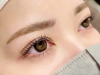 マツエク・マツパ eyelash salon Rey鹿児島店所属・eyelash salon Reyの眉毛・アイブロウイメージ