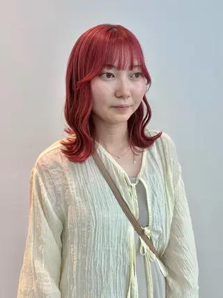 ミディアム カラー くさかみさき🌼暖色 /耳つぼ/オタク🌼のヘアスタイル