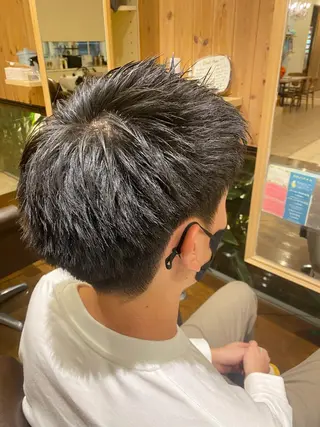 メンズ AIRFLOW WITH THE GARDEN所属・横野 朱音のヘアスタイル