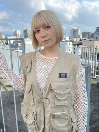 ショート カラー lani hair salon所属・SHOTO ハイトー ン/デザインカラーのヘアスタイル