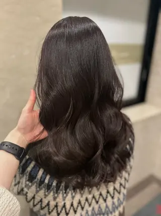 カラー 日南乃/柔らか ブラウンカラーのヘアスタイル