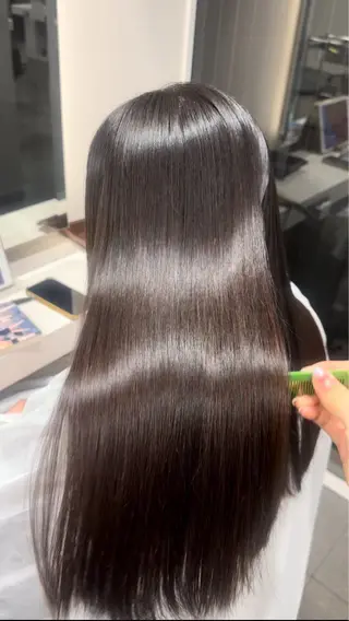 ロング 透明感カラー ふうか　渋谷のヘアスタイル