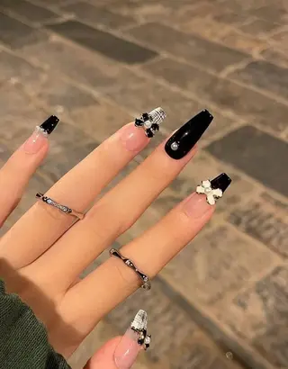 ネイル 中野駅から2分 MEO NAILのネイルデザイン