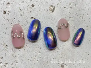 ネイル 根津 綾子のネイルデザイン