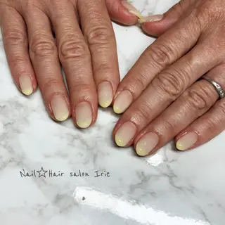 ネイル Hair salon Irie所属・與儀 知佳のネイルデザイン