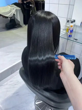 ロング カラー ヘアアレンジ 🦋重くない暗髪🦋 Hana🦋のヘアスタイル