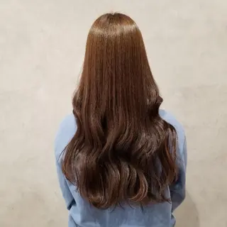ロング とみー 艶カラー/  大人女性のお悩み相談のヘアスタイル