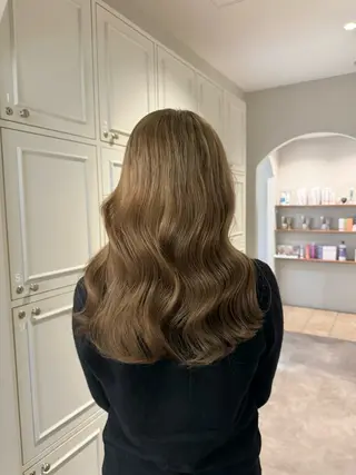 カラー 透明感ある艶カラー / KAKOのヘアスタイル