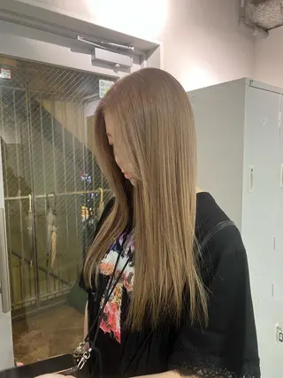 ロング カラー ハイトーン&髪質改善 &韓国エクステ🤎のヘアスタイル