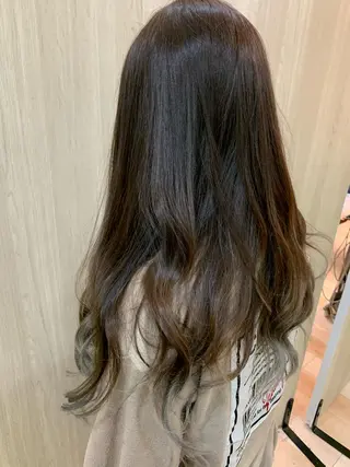 ロング ヘアアレンジ 韓国ヘア×ハイトーン AYA💫のヘアスタイル
