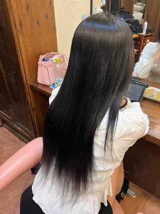 ロング 片岡 なずなのヘアスタイル