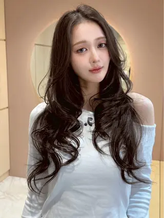 ロング カラー 大宮🫧艶カラー🩵 YUIのヘアスタイル