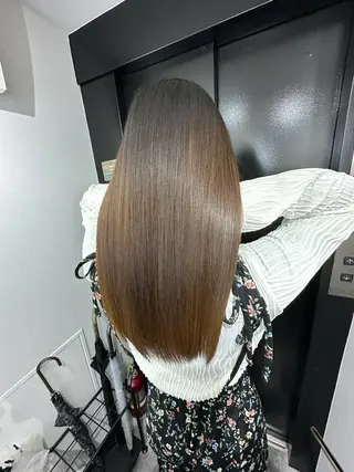 ロング カラー 近藤千翔🩵 髪質改善Periodのエステ・リラクイメージ