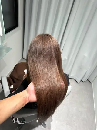 カラー unique所属・ブリーチデザイン 指名No1松原吹季のヘアスタイル