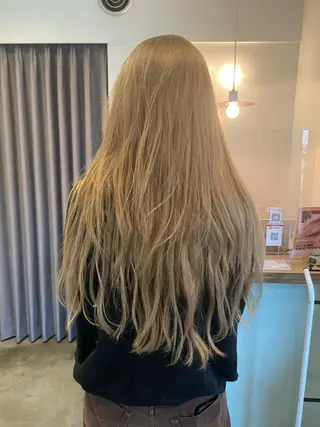 ロング カラー 美髪ストレート 川本雄己のヘアスタイル