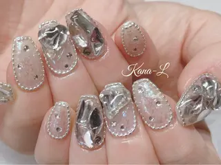 ネイル 芦辺 香奈のネイルデザイン