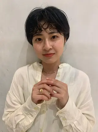 ショート パーマ ミゾブチ ユリカのヘアスタイル