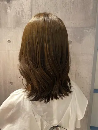 セミロング カラー N°+aero 😊れいか😊のヘアスタイル