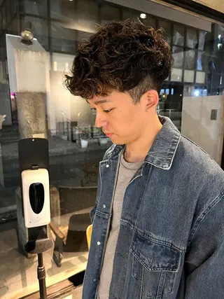 パーマ メンズ ハイトーン/美髪矯正 🍃大江拓実のヘアスタイル