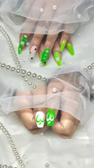 ネイル 【Laule‘a 】のネイルデザイン