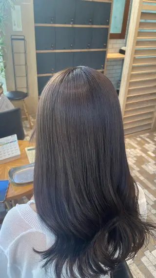 セミロング Lolonois 森ノ宮/RINのヘアスタイル