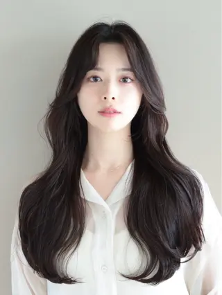 ロング カラー レイヤー/顔周り /透明感🩶高橋大のヘアスタイル