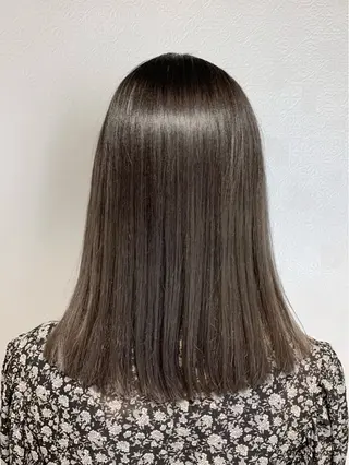 セミロング 齊藤 優のヘアスタイル
