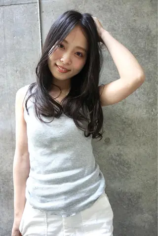 セミロング ICON所属・艶美髪マスター 店長✂︎YUKKEのヘアスタイル