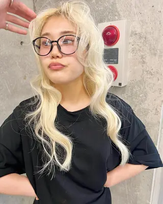 セミロング カラー sakoda shunkiのヘアスタイル