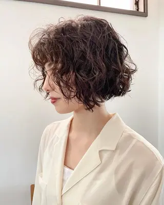 ミディアム パーマ 臺 佳連のヘアスタイル