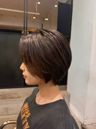 ショート ALBUM新宿所属・リクト /レイヤーカットのヘアスタイル